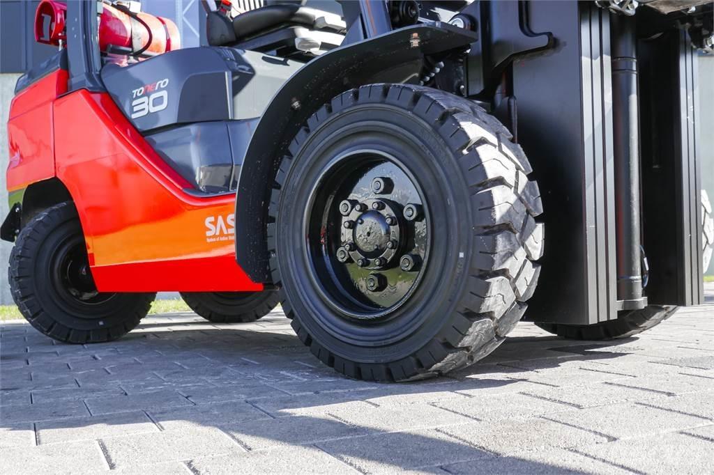 Toyota 02-8FGF30 Gasolmotviktstruckar