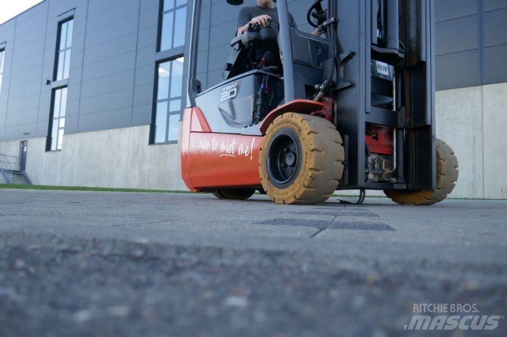 Toyota 8FBE20T Elmotviktstruckar