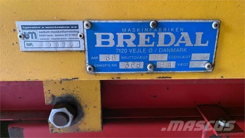 Bredal B 4 Mineralgödselspridare