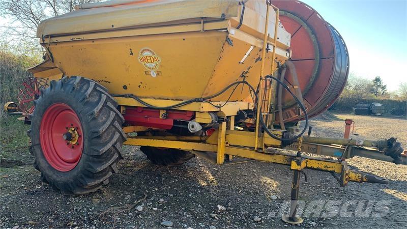 Bredal B 4 Mineralgödselspridare