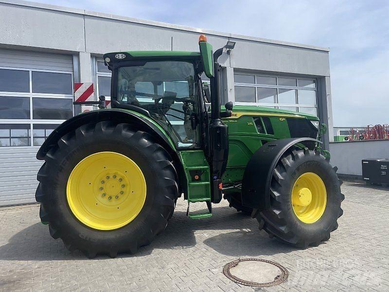 John Deere 6R 215 Traktorer