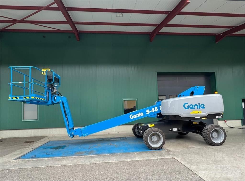 Genie S-45 XC Bomliftar