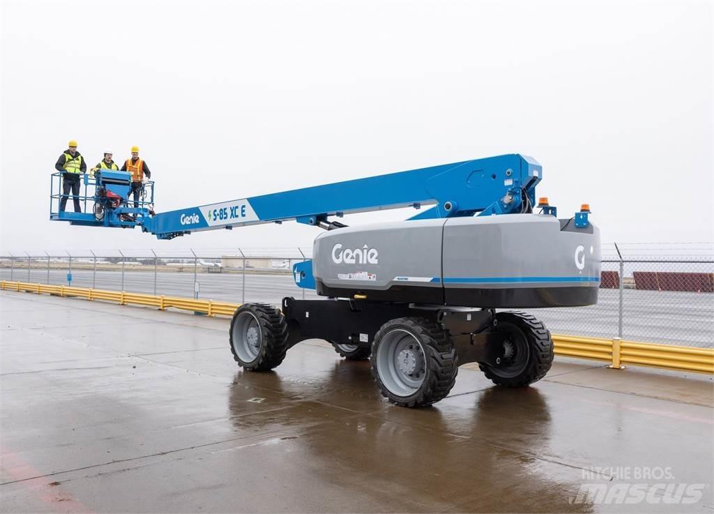 Genie S-85 XC E Bomliftar