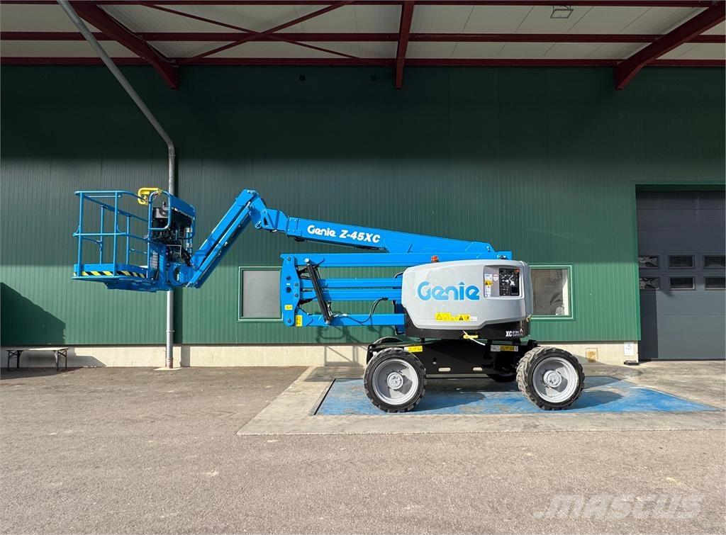 Genie Z-45 XC Bomliftar