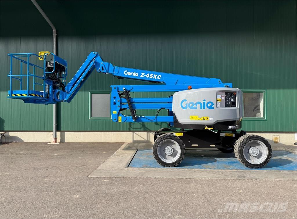 Genie Z-45 XC Bomliftar