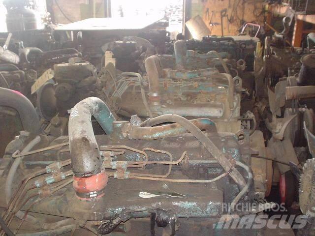 International DT 466C Motorer