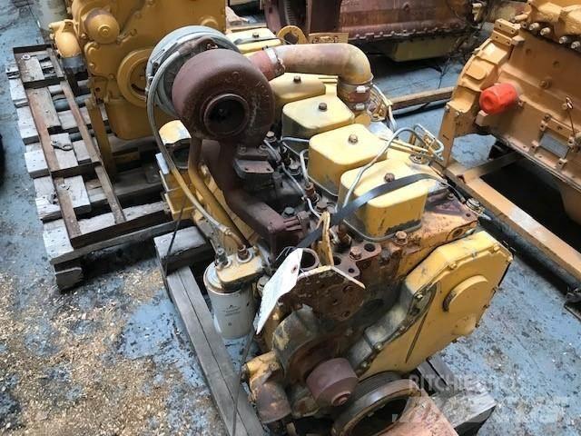 Komatsu S6D102 Motorer