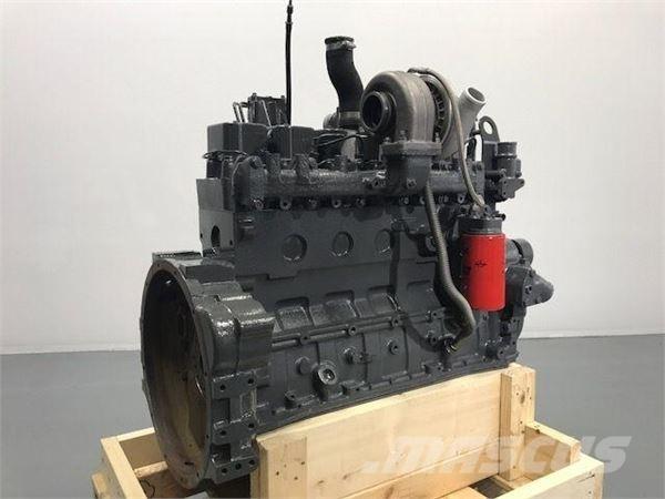 Komatsu SA6D102 Motorer