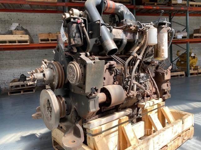 Komatsu SAA6D125E-2 Motorer