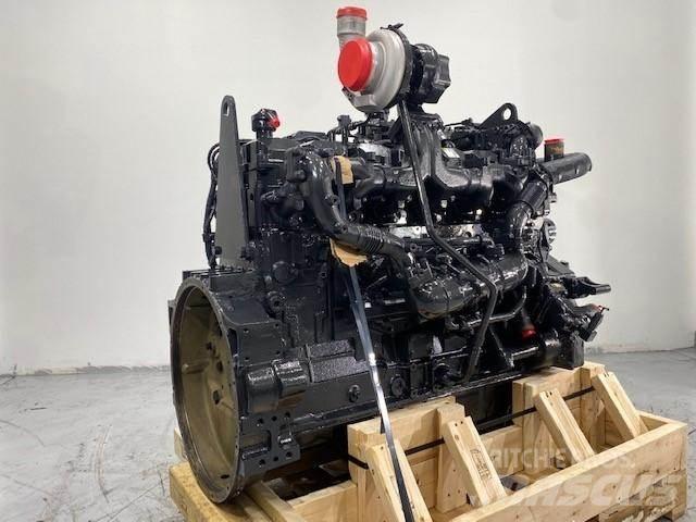 Komatsu SAA6D125E-5 Motorer