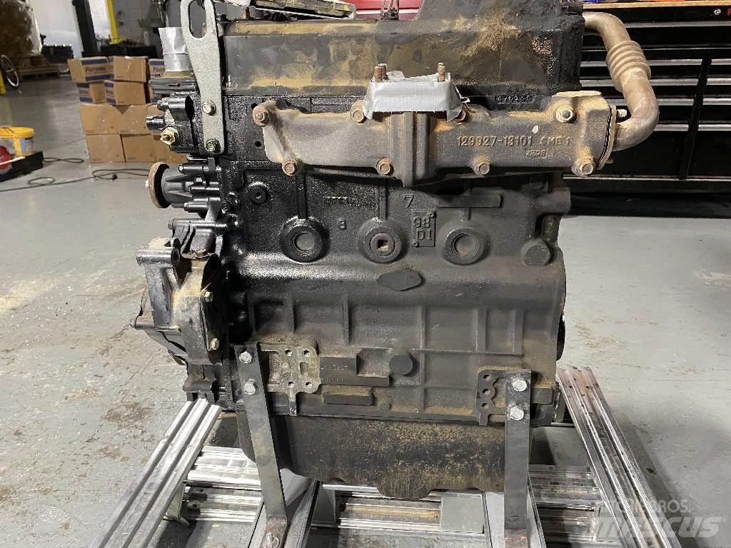 Yanmar 4TNV98T-ZXWTB Motorer