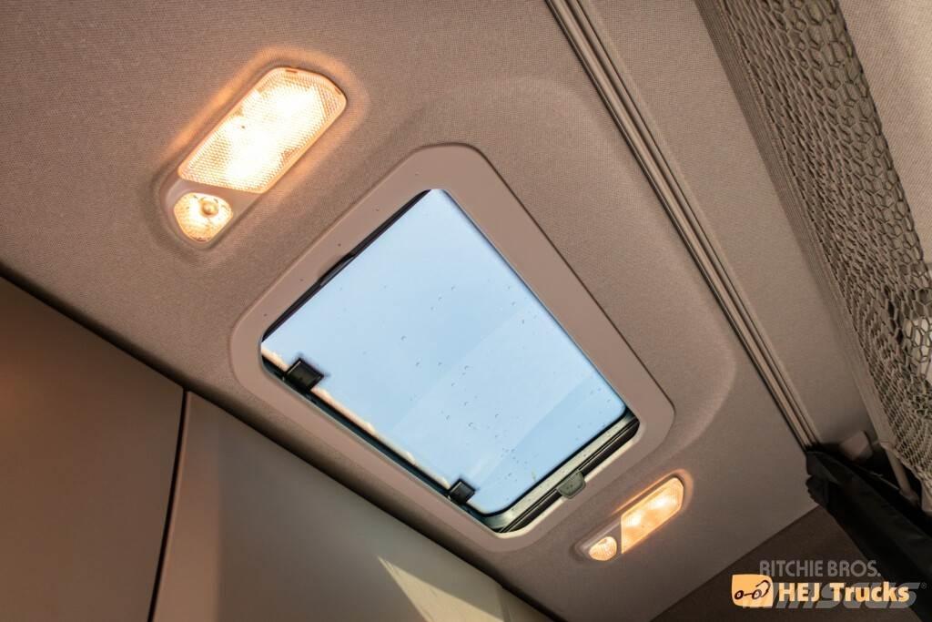 Scania R660 A6x2NB Dragbilar