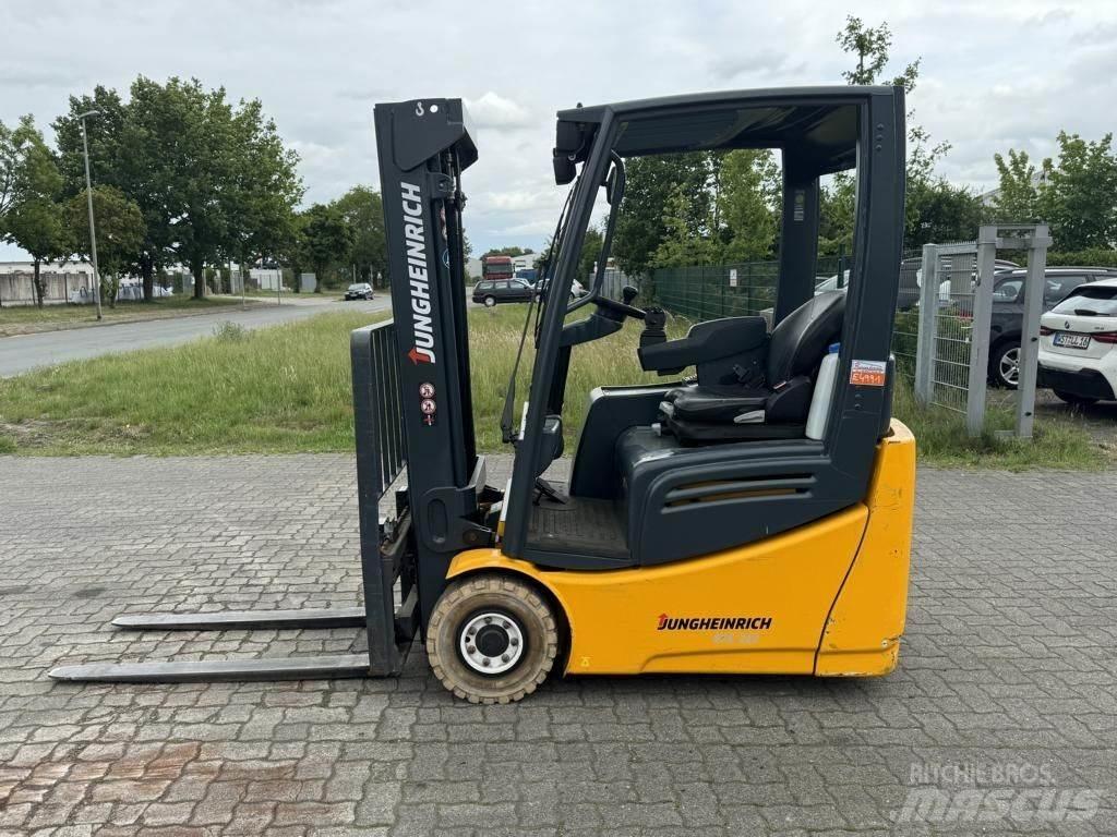 Jungheinrich EFG213 Elmotviktstruckar