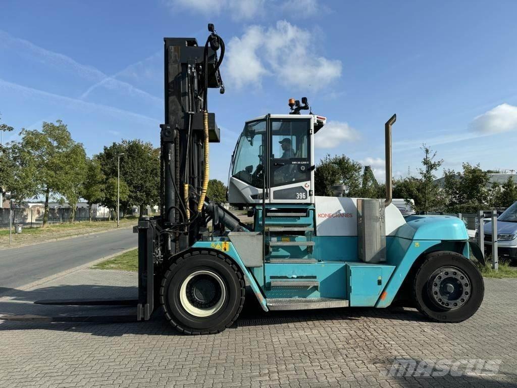 SMV 20-1200C Teleskopbomtruckar (Sträckstaplare)