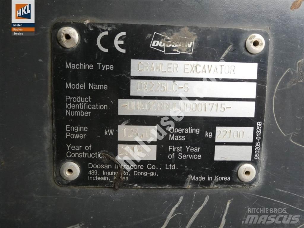 Doosan DX 225 LC-5 Bandgrävare