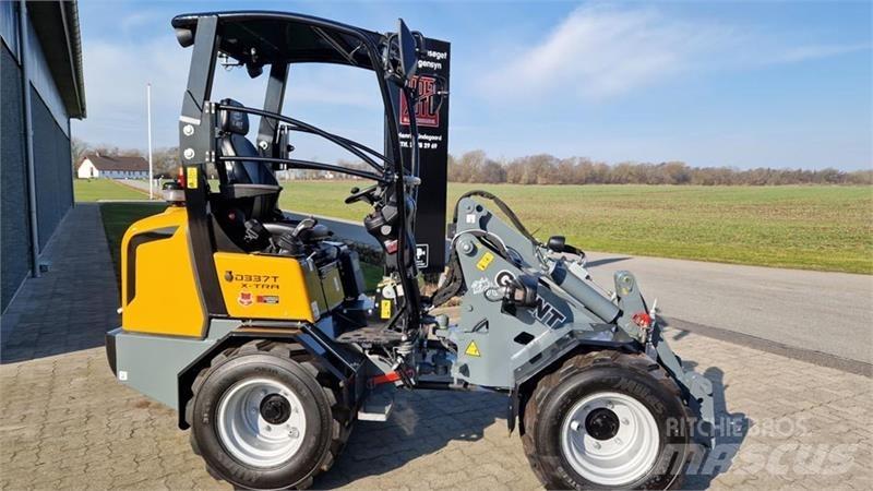 GiANT D337T Minilastare