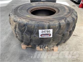  23.5xR25 Bridgestone dæk Däck, hjul och fälgar