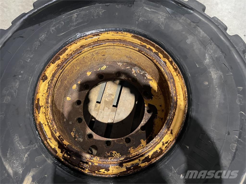  23.5xR25 Michelin XHA dæk Däck, hjul och fälgar