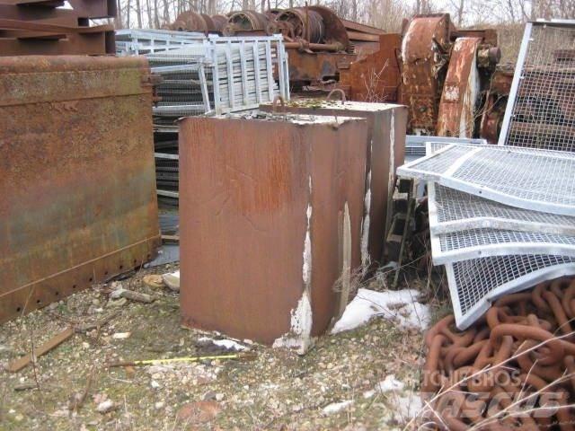 Ballastvægte 4 stk. - 2300 kg Kranar, delar och tillbehör