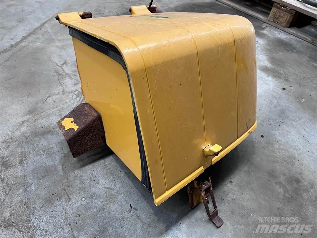  Batterikasse, Volvo L90E Övriga