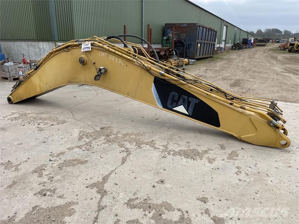 CAT 323D monobom Övriga