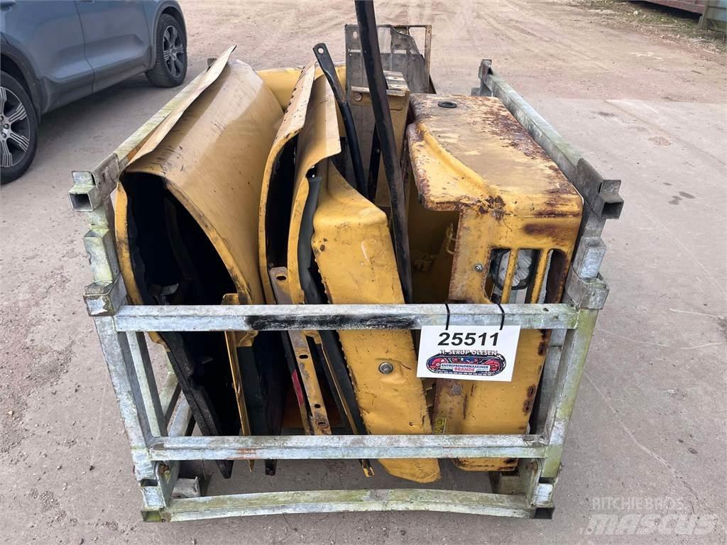 CAT 323D Skærme Övriga