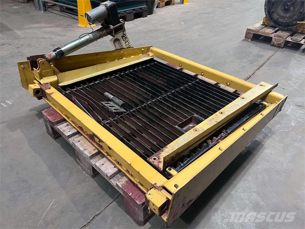 CAT 962GII Kølergrill Övriga