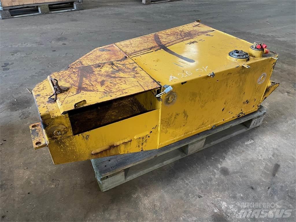  Dieseltank ex. Volvo A25 Övriga