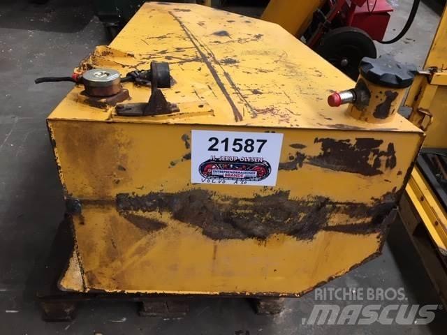  Dieseltank ex. Volvo A30 Övriga