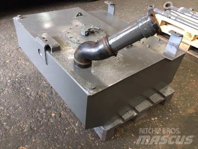 Dieseltank ex. Volvo L180E Övriga