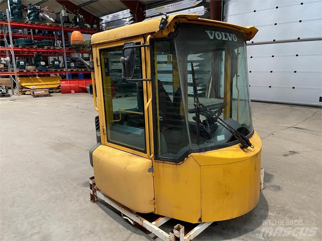  Førerhus, ex. Volvo L180D Övriga