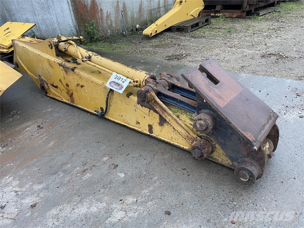 Komatsu PC150LC-3 gravearm Övriga