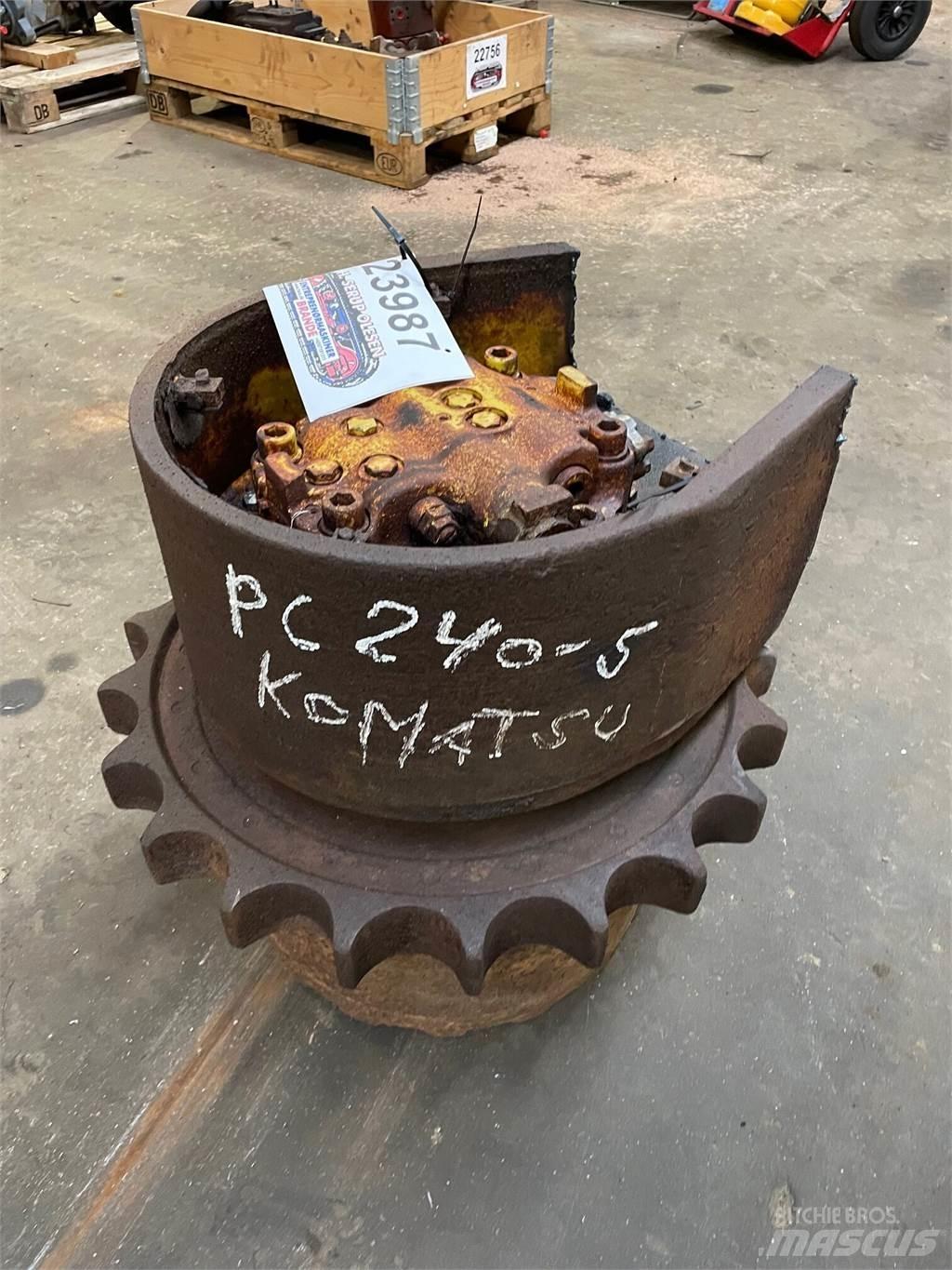 Komatsu PC240-5 Køregear Växellåda