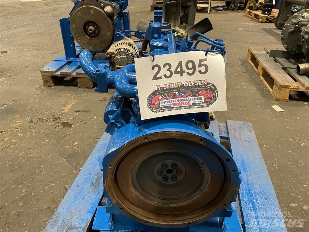 Kubota D905 motor Motorer