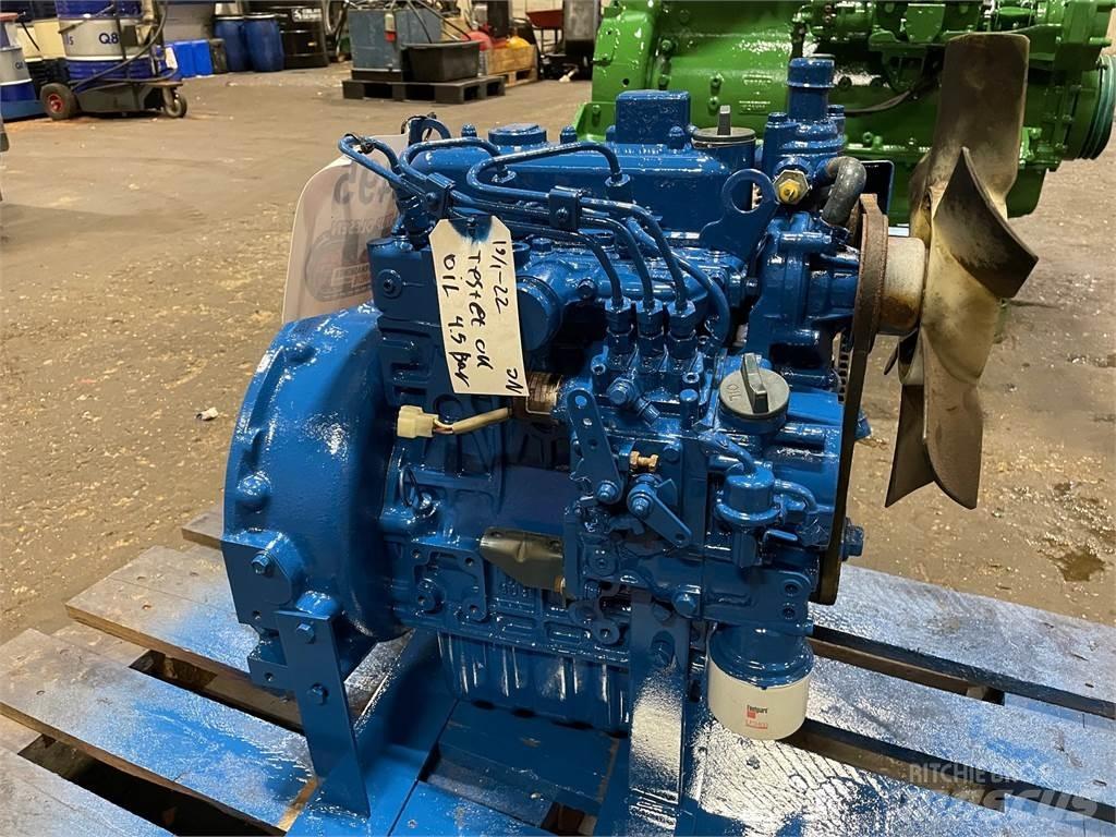 Kubota D905 motor Motorer