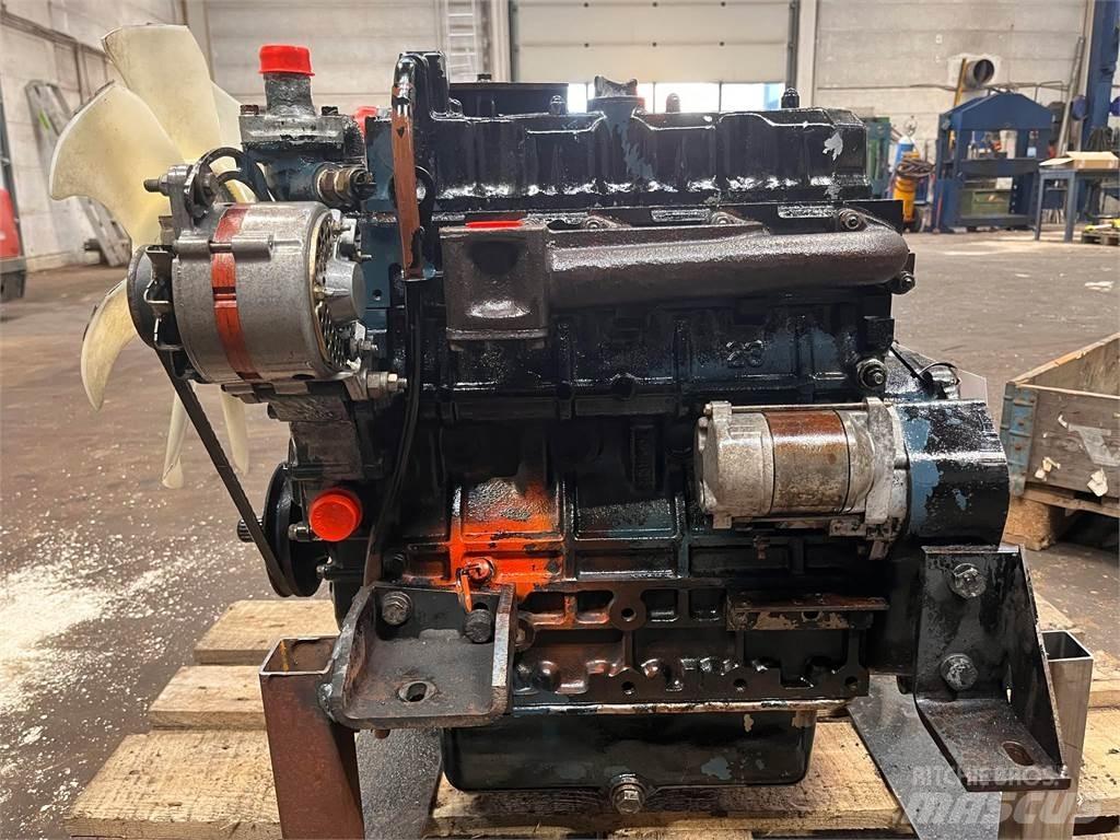 Kubota V2203 motor Motorer