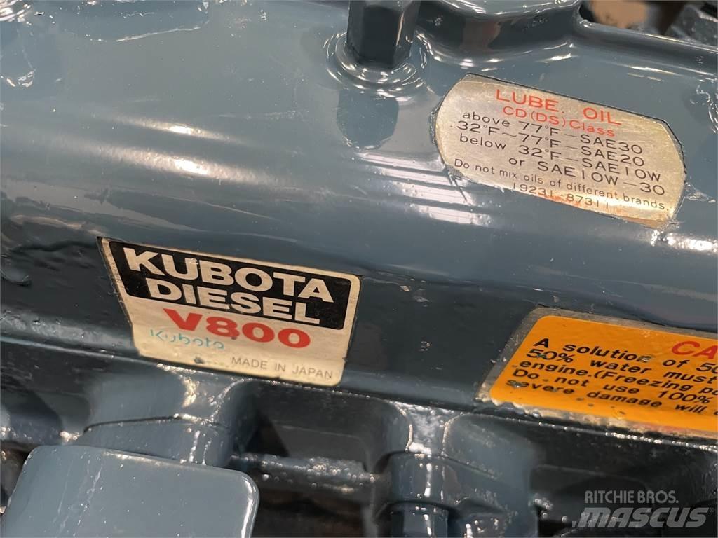 Kubota V800 motor - 4 cyl. Motorer
