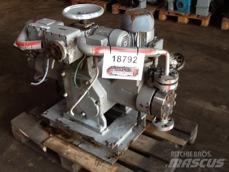 Lewa Type H4M1B pumpe Vattenpumpar