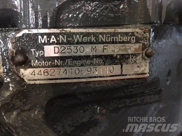 MAN D2530 MF motor Motorer