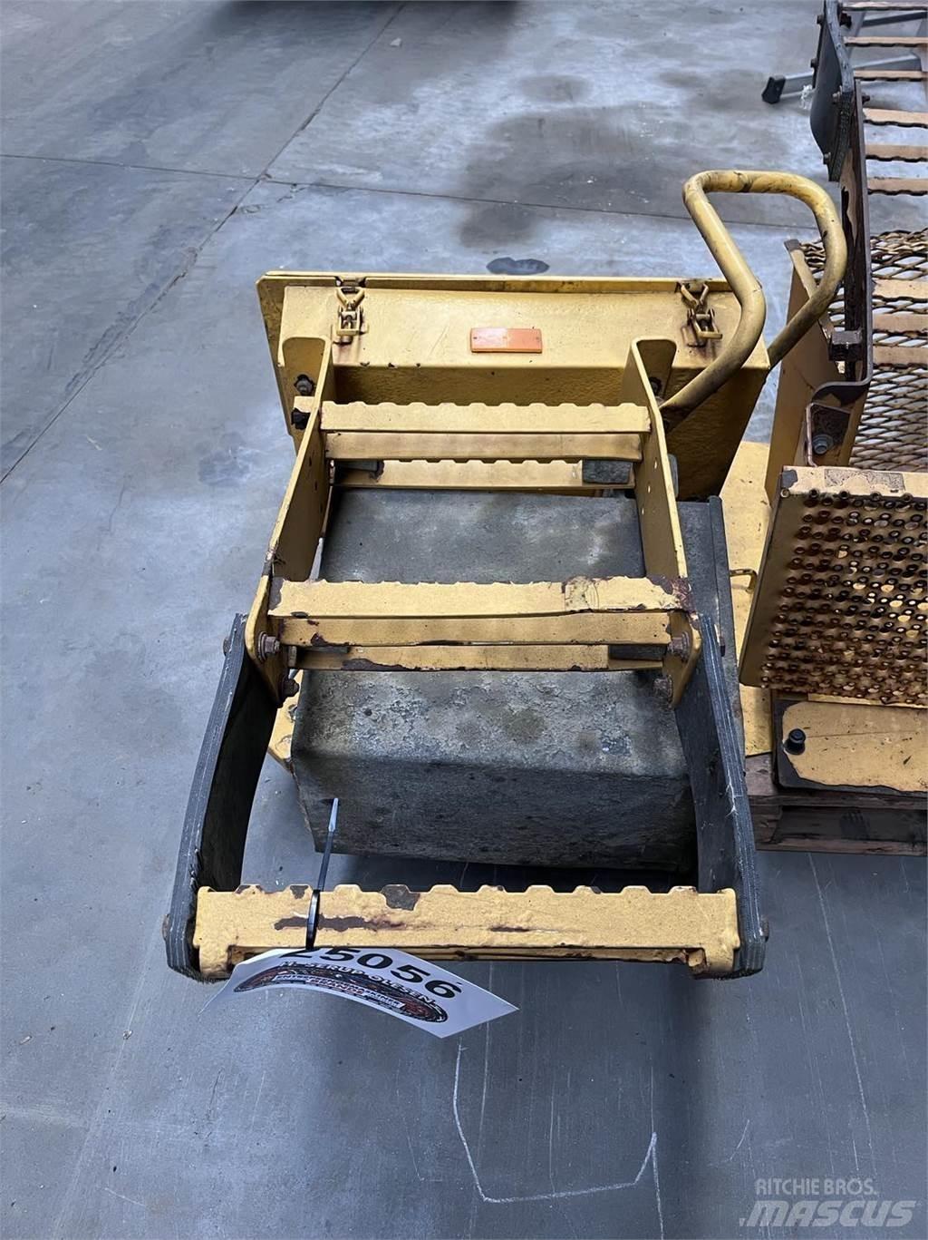  Trappe, Volvo L90E Övriga
