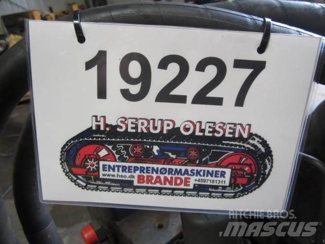 Volvo 230B Krøjegear Entreprenad - Övrigt