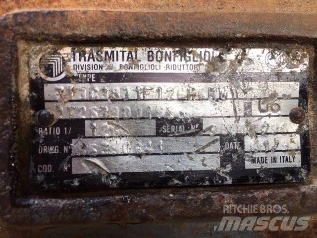 Volvo EC340 Køregear Växellåda