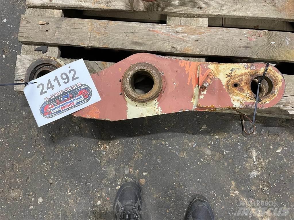 Volvo L120 Link Arm Övriga