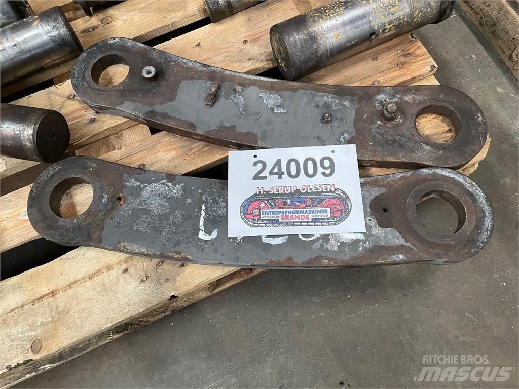 Volvo L120E Link Arm Övriga