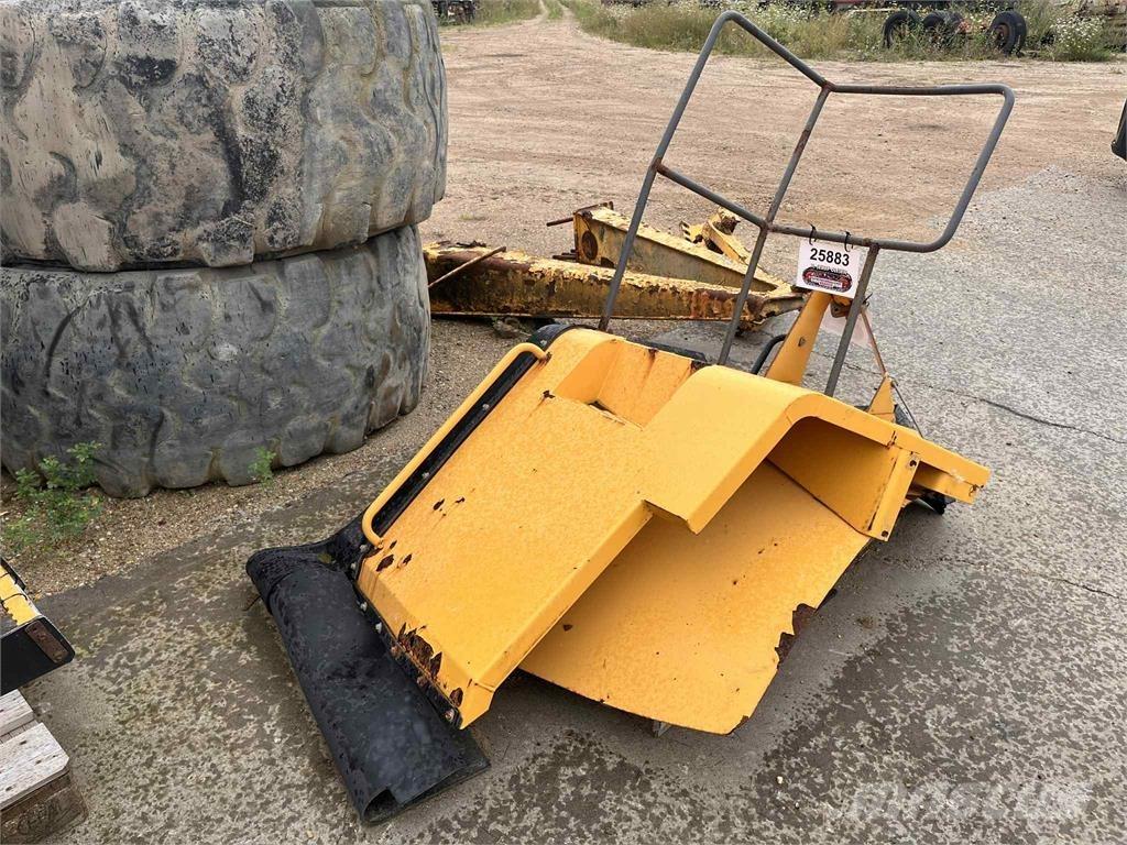 Volvo L220E højre bagskærm Övriga