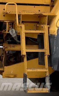 Volvo L220E trappe Övriga