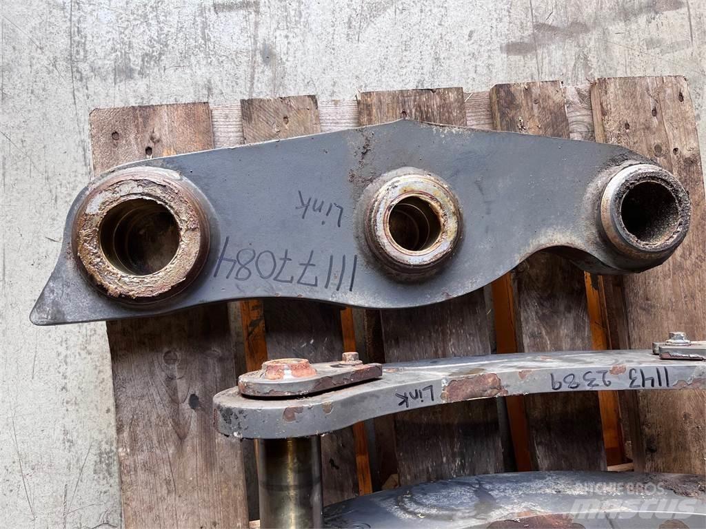 Volvo L60H Link Arm Övriga