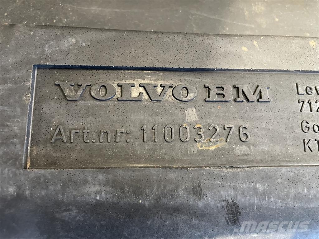 Volvo L70B dieseltank Övriga