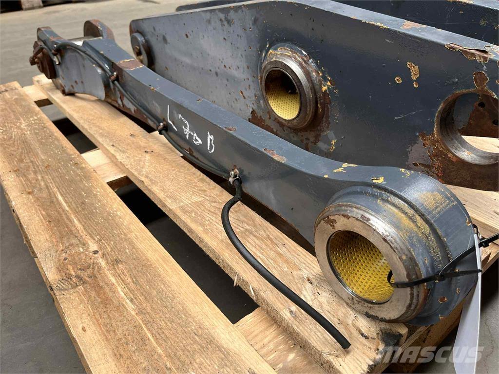 Volvo L70B Link Arm Övriga