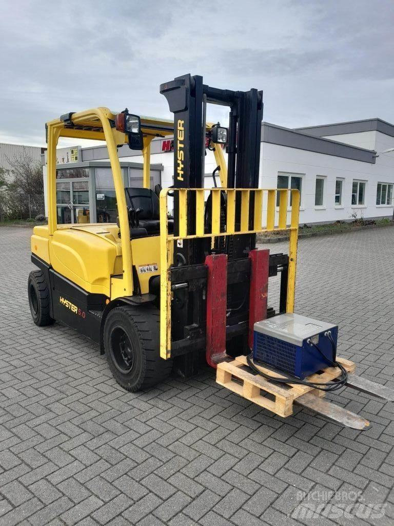 Hyster J5.0XN6 Elmotviktstruckar
